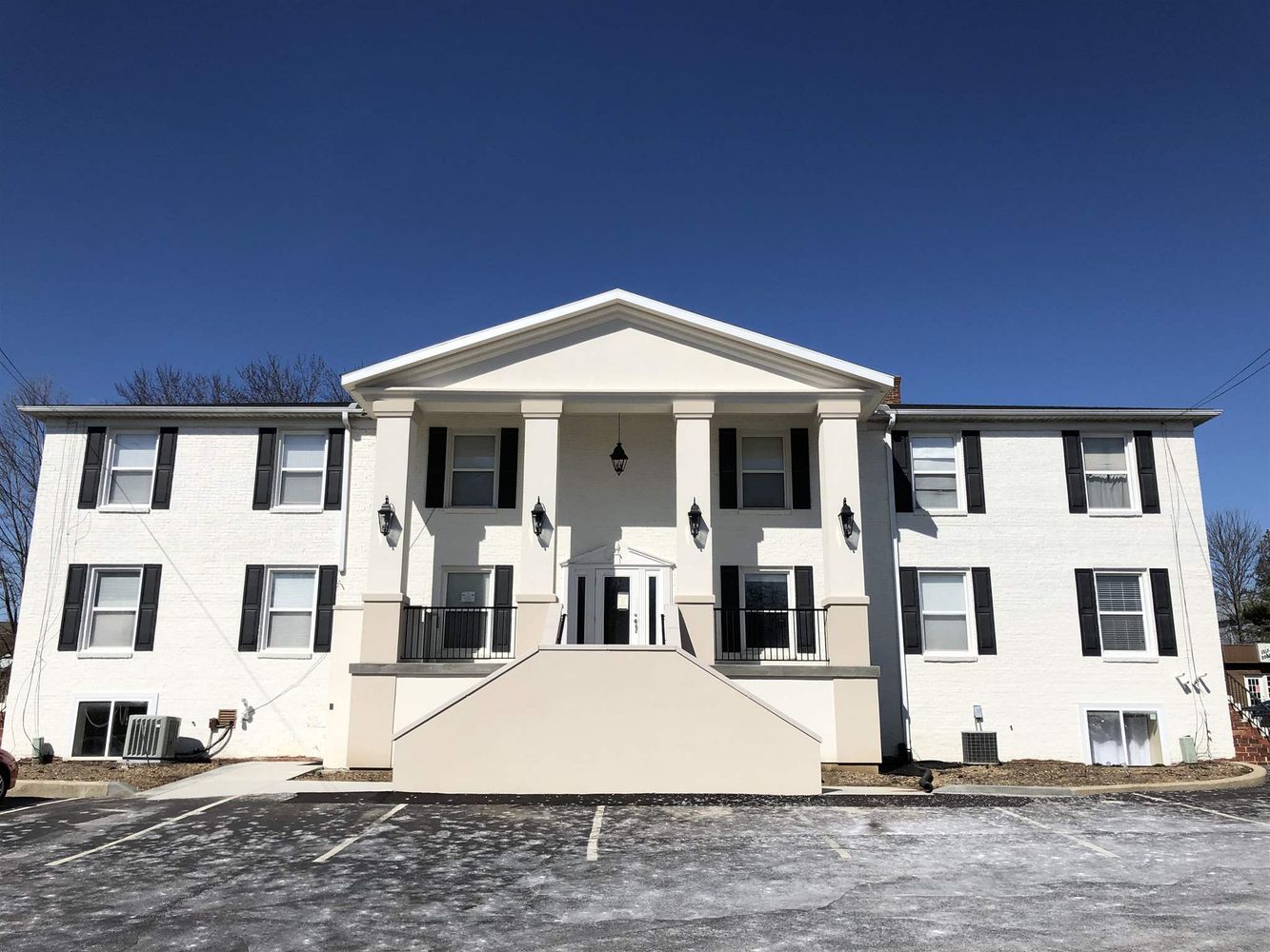 237 E Winslow Rd, Bloomington, IN 47401